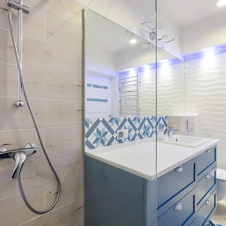 Natural Baltic Emilia Strupiechowska *