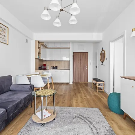 Natural Baltic Emilia Strupiechowska