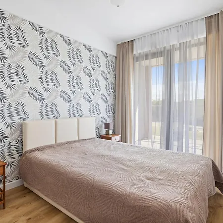 Natural Baltic Emilia Strupiechowska *