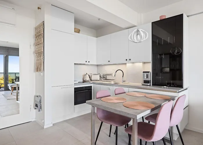 Natural Baltic Emilia Strupiechowska