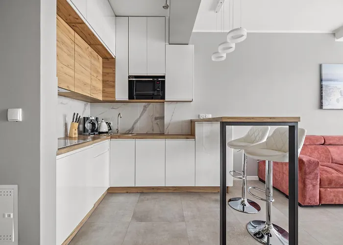 Natural Baltic Emilia Strupiechowska *