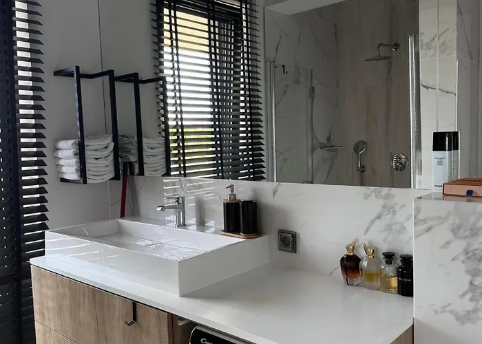 Natural Baltic Emilia Strupiechowska * ダルウフコ