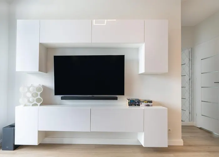 Natural Baltic Emilia Strupiechowska *