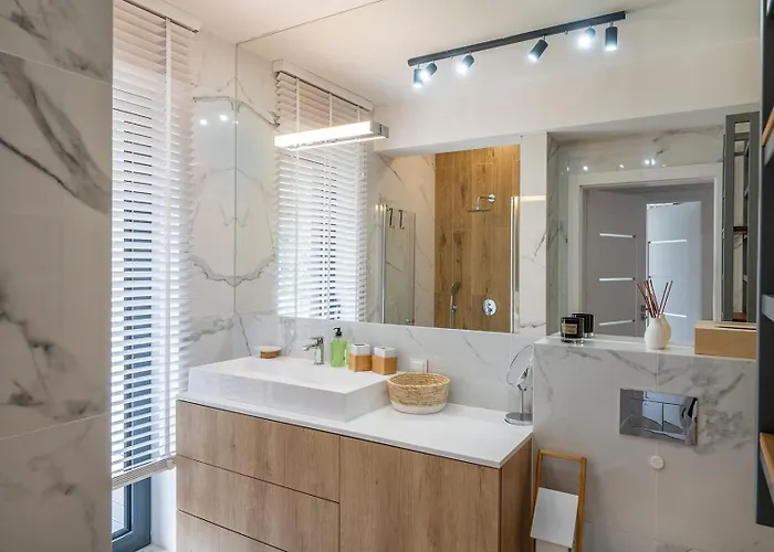 Natural Baltic Emilia Strupiechowska ダルウフコ