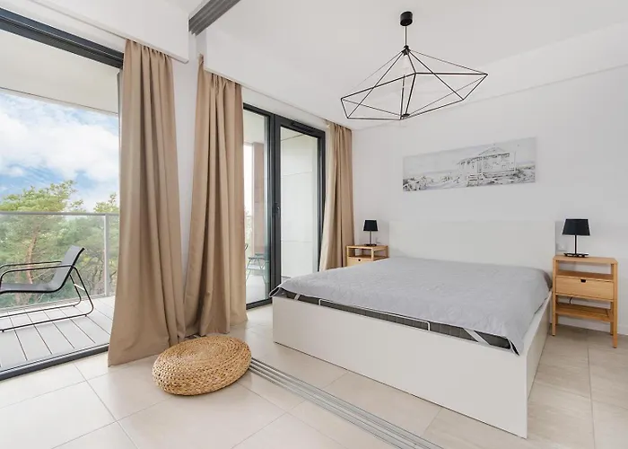 Natural Baltic Emilia Strupiechowska *